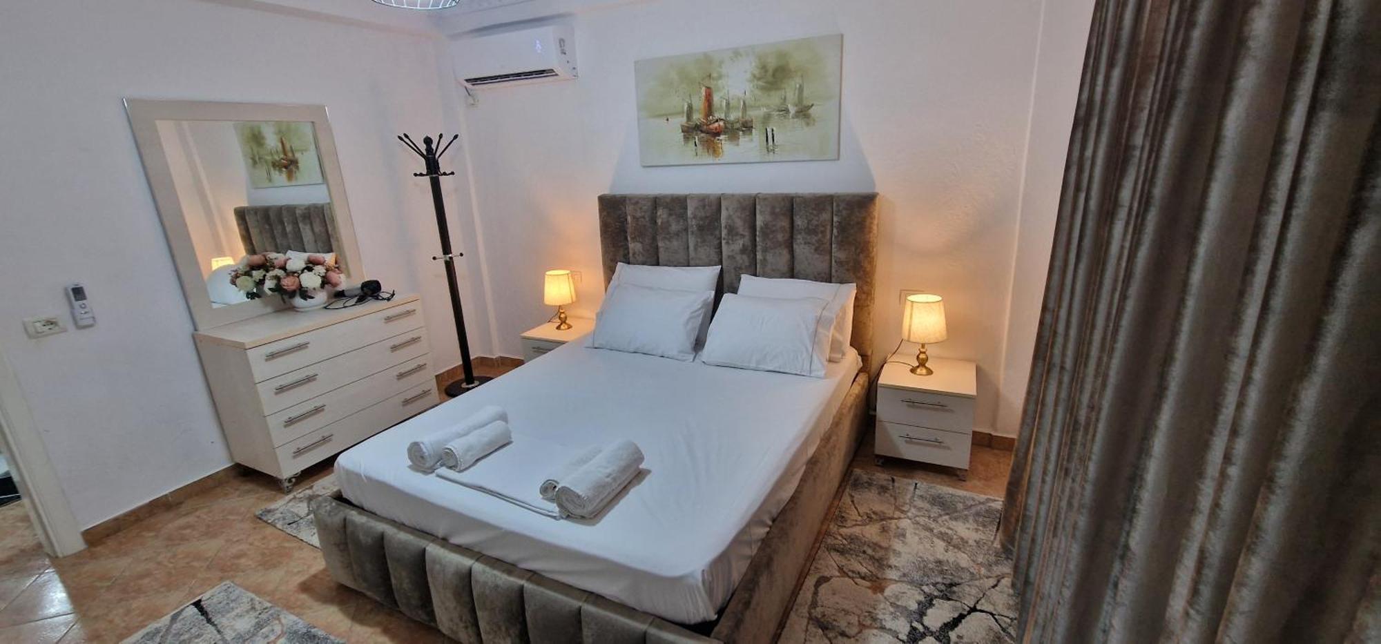 Daily Rent Apartment City Center Elbasan 6 Esterno foto