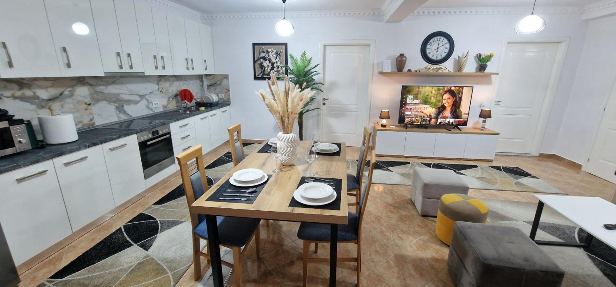 Daily Rent Apartment City Center Elbasan 6 Esterno foto