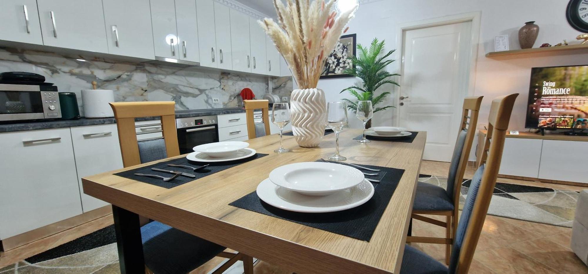 Daily Rent Apartment City Center Elbasan 6 Esterno foto