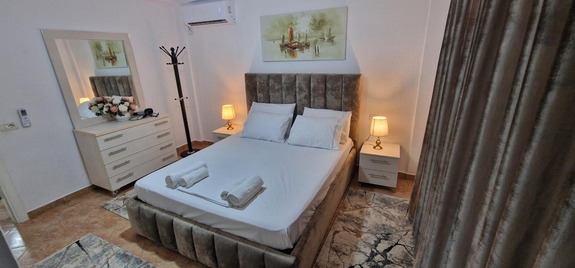 Daily Rent Apartment City Center Elbasan 6 Esterno foto