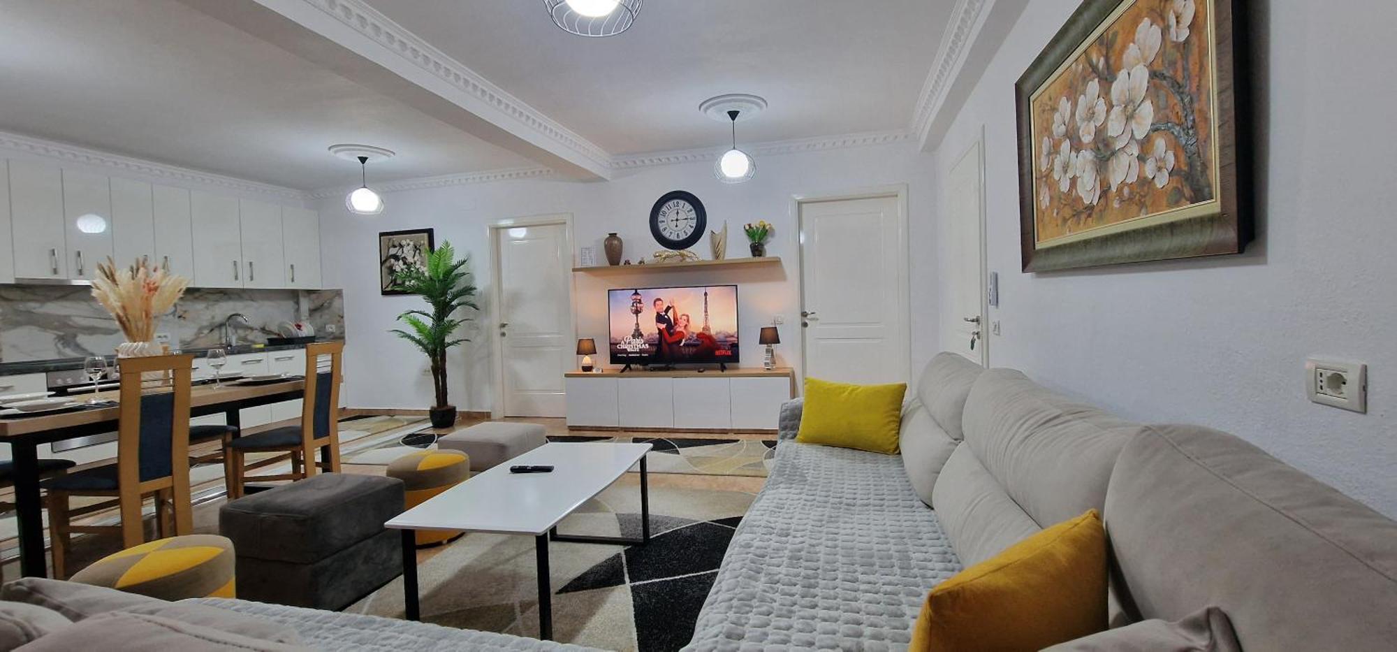 Daily Rent Apartment City Center Elbasan 6 Esterno foto